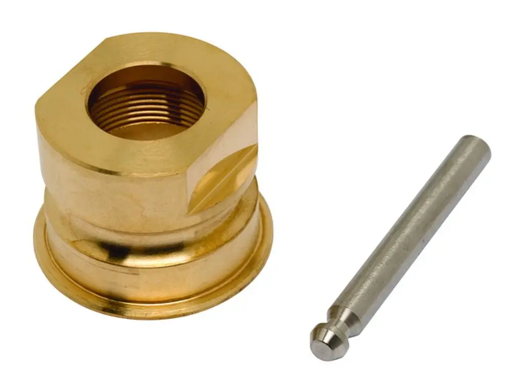 Adapterkörper aus Messing mit Gewindeöffnung und seitlicher Aussparung, begleitet von einem Metallstift. Produkt von IMI Hydronic Engineering.